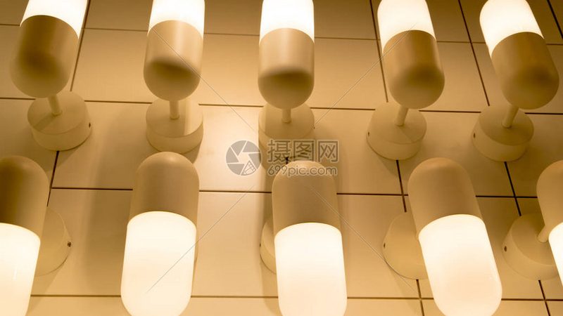 厂房照明灯：如何选择合适的厂家与批发报价**